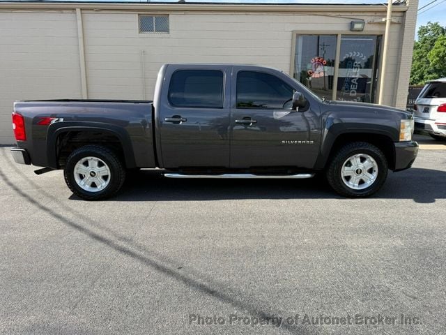 2011 Chevrolet Silverado 1500 4WD Crew Cab 143.5" LTZ - 23035906 - 3