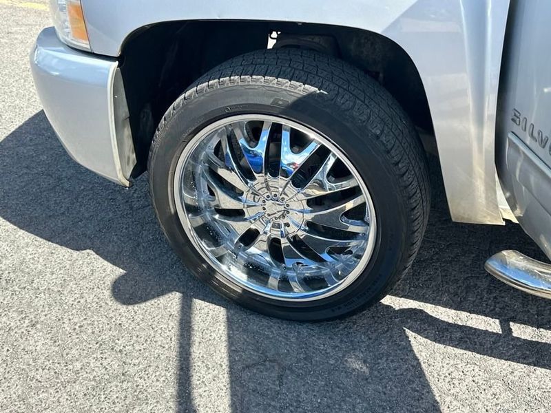 2011 Chevrolet Silverado 1500 LS - 22944578 - 11