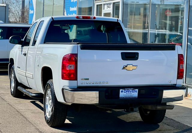 2011 CHEVROLET SILVERADO 1500 LT - 22990493 - 24