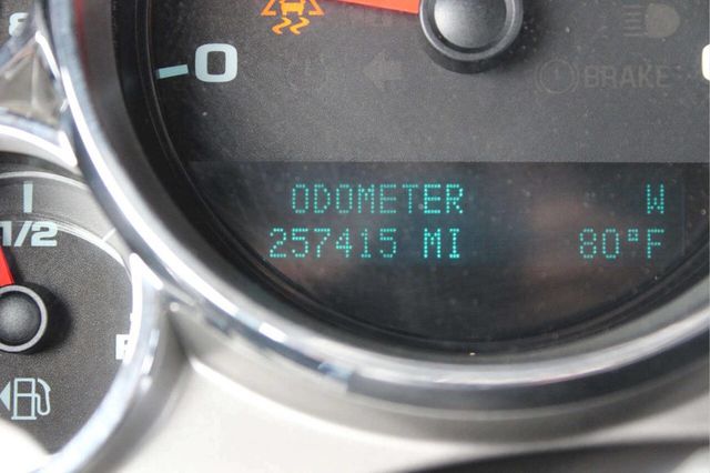 2011 Chevrolet Silverado 1500 LT 4x4 4dr Extended Cab 6.5 ft. SB - 23030326 - 9