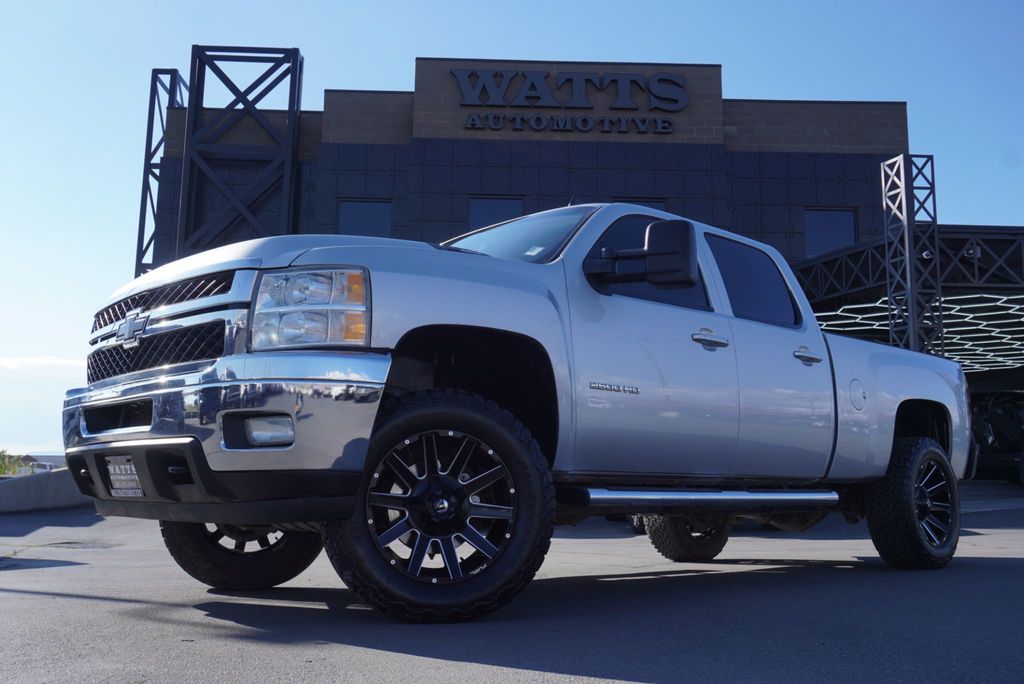 2011 Chevrolet Silverado 2500HD LTZ photo 3