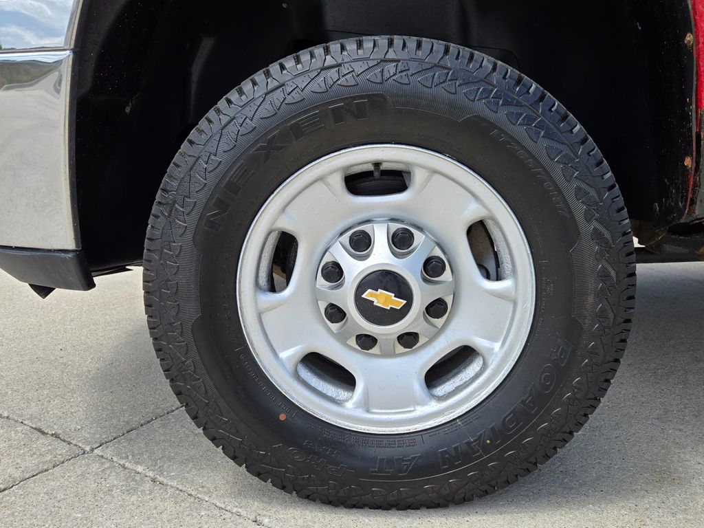 2011 Chevrolet Silverado 2500HD Work Truck - 23026716 - 14