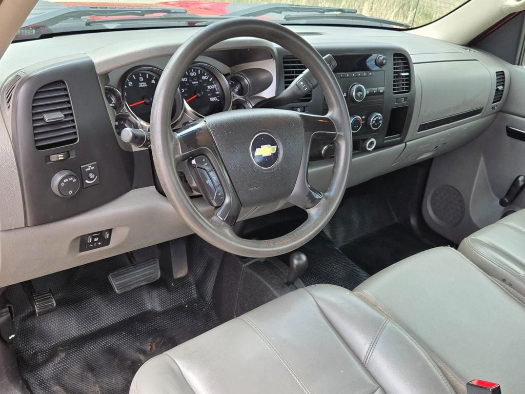 2011 Chevrolet Silverado 2500HD Work Truck - 23026716 - 6