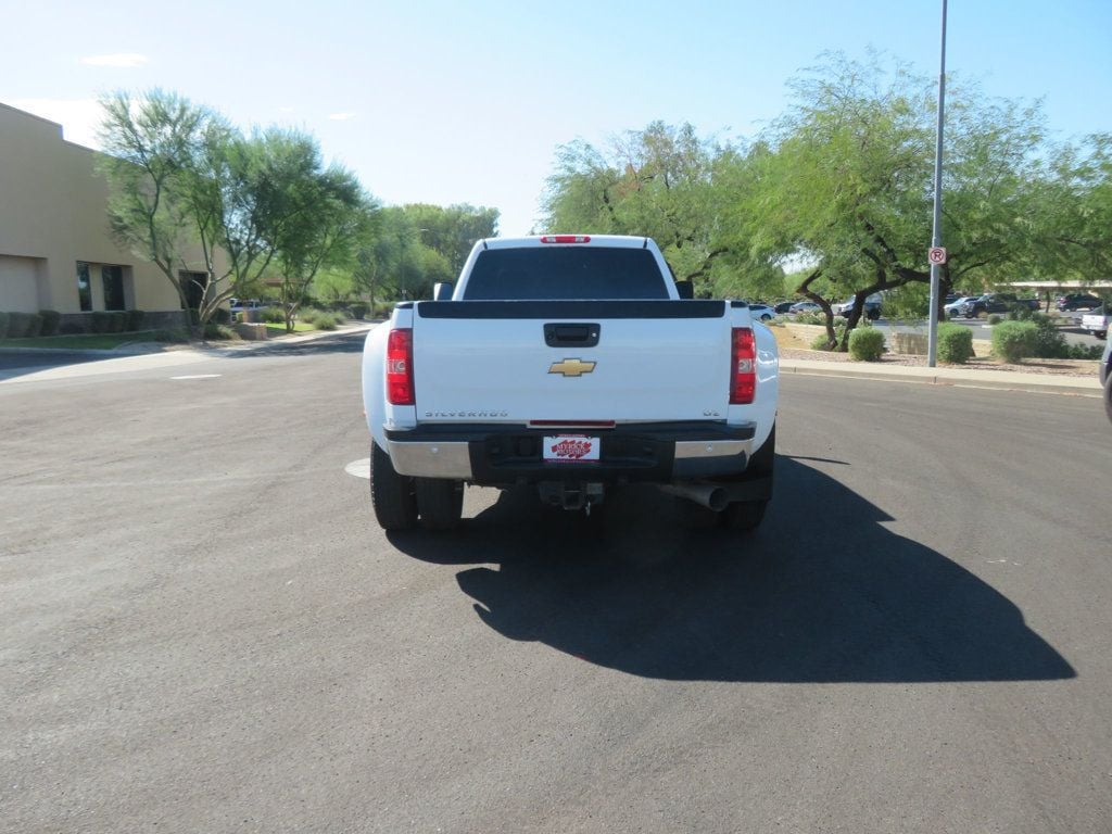 2011 Chevrolet Silverado 3500HD 4X4 CREWCAB DUALLY EXTRA CLEAN DURAMAX DIESEL 4X4 LTZ LEATHER  - 22663847 - 11