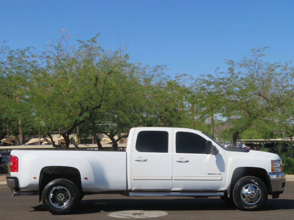 2011 Chevrolet Silverado 3500HD 4X4 CREWCAB DUALLY EXTRA CLEAN DURAMAX DIESEL 4X4 LTZ LEATHER  - 22663847 - 2