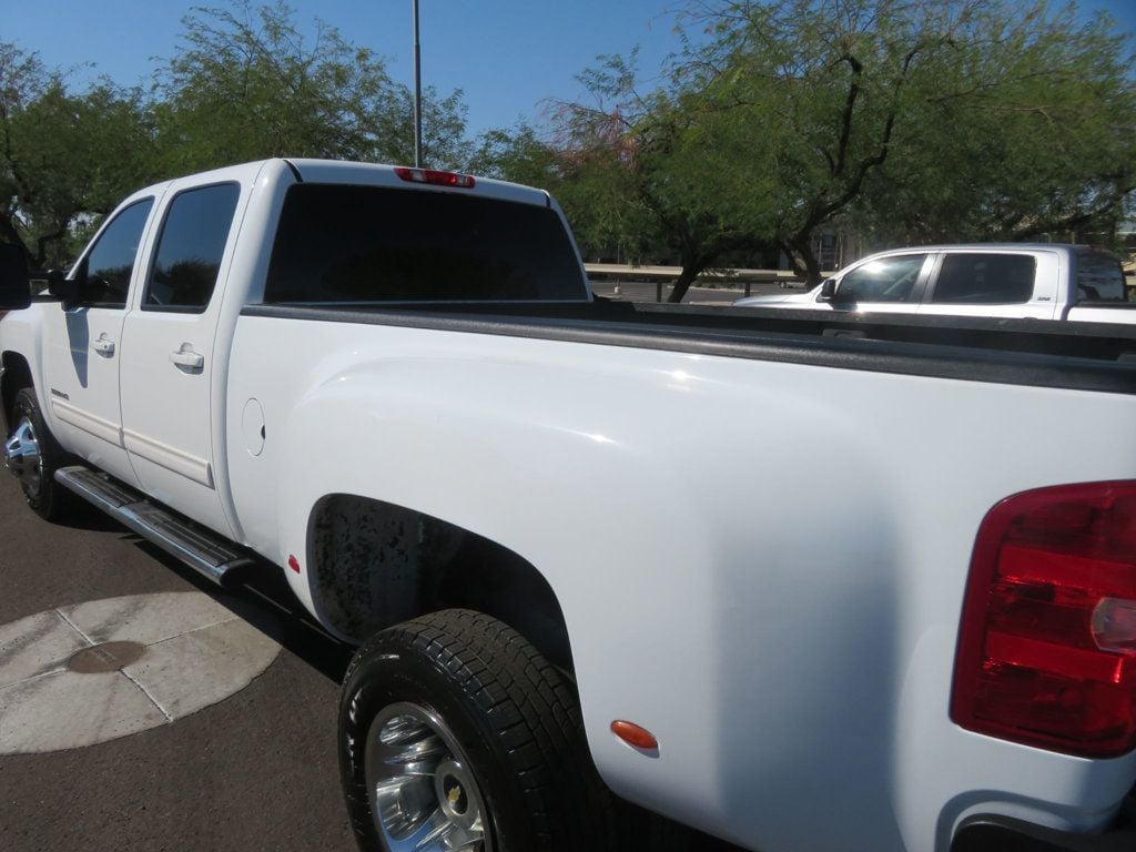 2011 Chevrolet Silverado 3500HD 4X4 CREWCAB DUALLY EXTRA CLEAN DURAMAX DIESEL 4X4 LTZ LEATHER  - 22663847 - 6