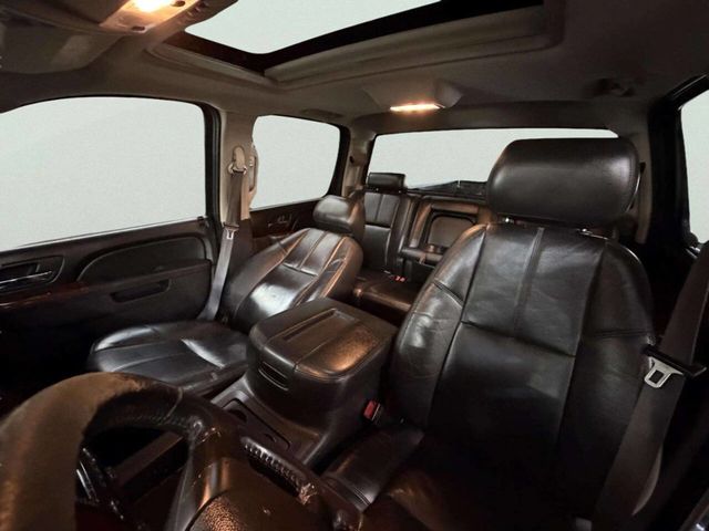 2011 Chevrolet Silverado 3500HD LTZ 4x4 4dr Crew Cab SRW - 22956484 - 11