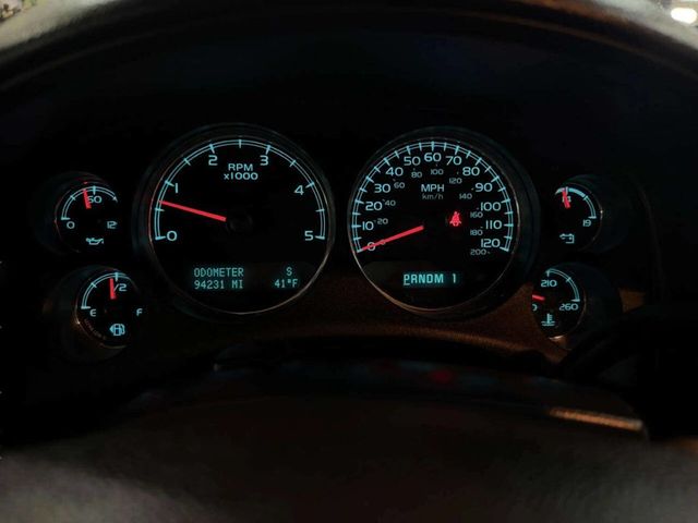 2011 Chevrolet Silverado 3500HD LTZ 4x4 4dr Crew Cab SRW - 22956484 - 37