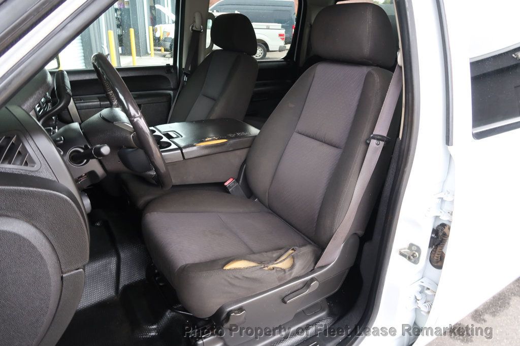 2011 Chevrolet Silverado 3500HD Silverado 3500 4WD Crew Cab Utility  - 22938828 - 10