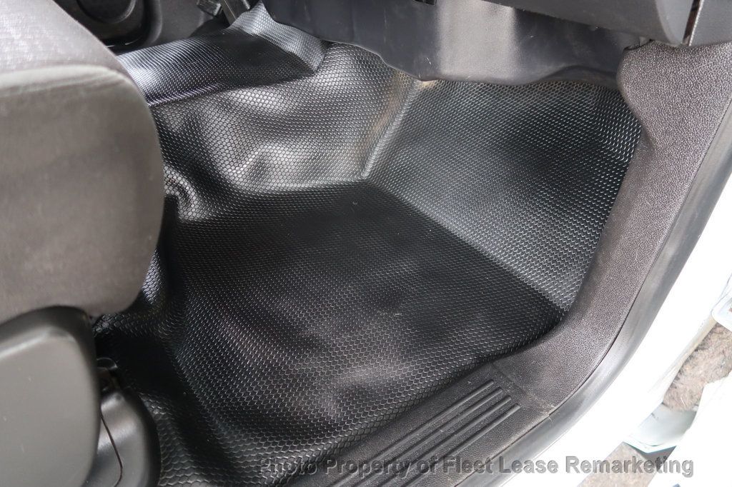 2011 Chevrolet Silverado 3500HD Silverado 3500 4WD Crew Cab Utility  - 22938828 - 25