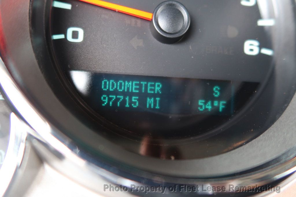 2011 Chevrolet Silverado 3500HD Silverado 3500 4WD Crew Cab Utility  - 22938828 - 27