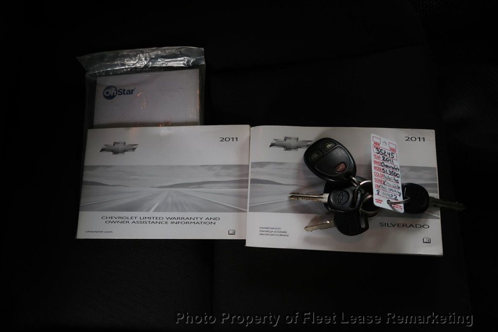 2011 Chevrolet Silverado 3500HD Silverado 3500 4WD Crew Cab Utility  - 22938828 - 37