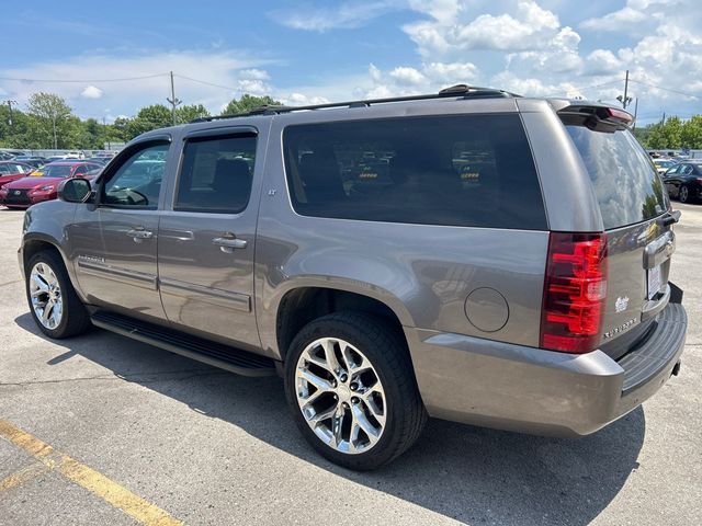 2011 Chevrolet Suburban 2WD 4dr 1500 LT - 23051398 - 5