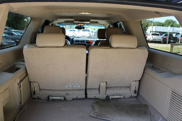 2011 Chevrolet Suburban 2WD 4dr 1500 LTZ - 23065385 - 23