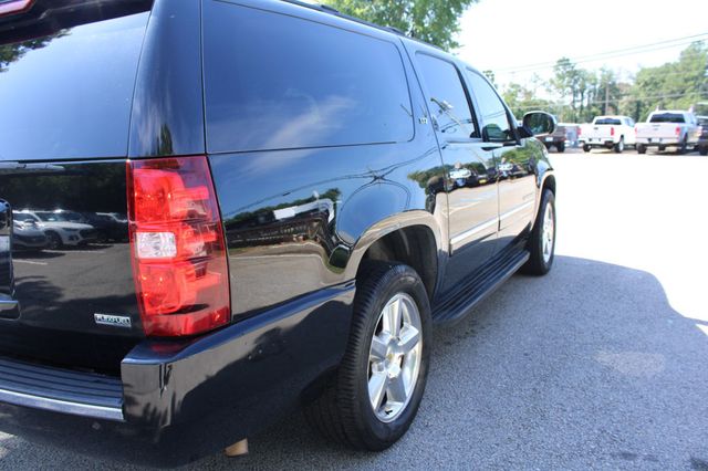 2011 Chevrolet Suburban 2WD 4dr 1500 LTZ - 23065385 - 26