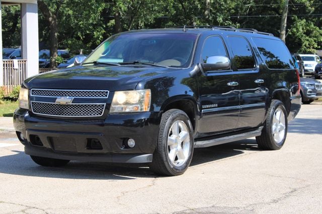 2011 Chevrolet Suburban 2WD 4dr 1500 LTZ - 23065385 - 2
