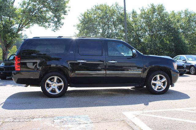 2011 Chevrolet Suburban 2WD 4dr 1500 LTZ - 23065385 - 6