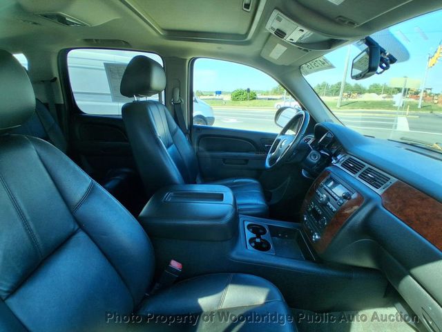 2011 Chevrolet Suburban 4WD 4dr 1500 LT - 23028056 - 10
