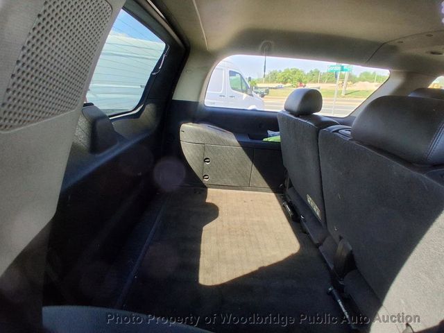 2011 Chevrolet Suburban 4WD 4dr 1500 LT - 23028056 - 13