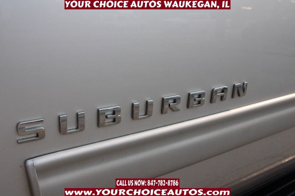 2011 Chevrolet Suburban 4WD 4dr 1500 LT - 22144654 - 9