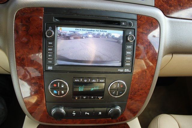 2011 Chevrolet Suburban 4WD 4dr 1500 LTZ - 22923648 - 12