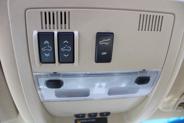 2011 Chevrolet Suburban 4WD 4dr 1500 LTZ - 22923648 - 13