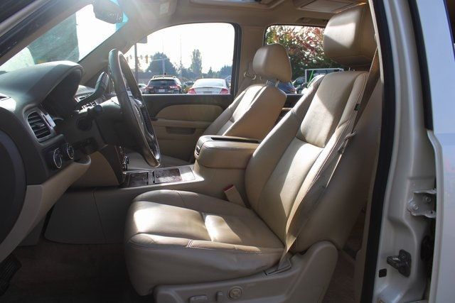 2011 Chevrolet Suburban 4WD 4dr 1500 LTZ - 22923648 - 15