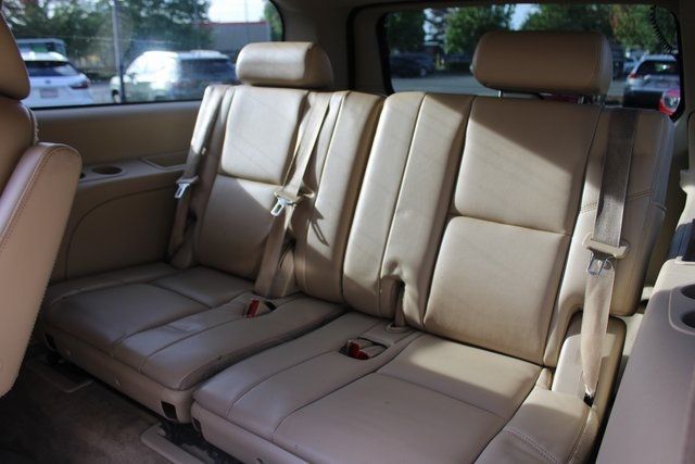 2011 Chevrolet Suburban 4WD 4dr 1500 LTZ - 22923648 - 18