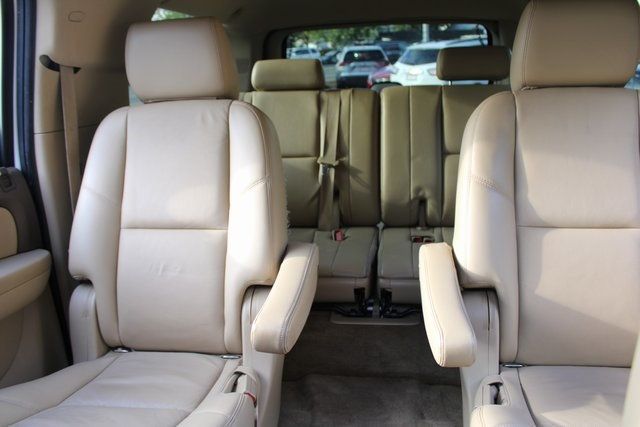 2011 Chevrolet Suburban 4WD 4dr 1500 LTZ - 22923648 - 22