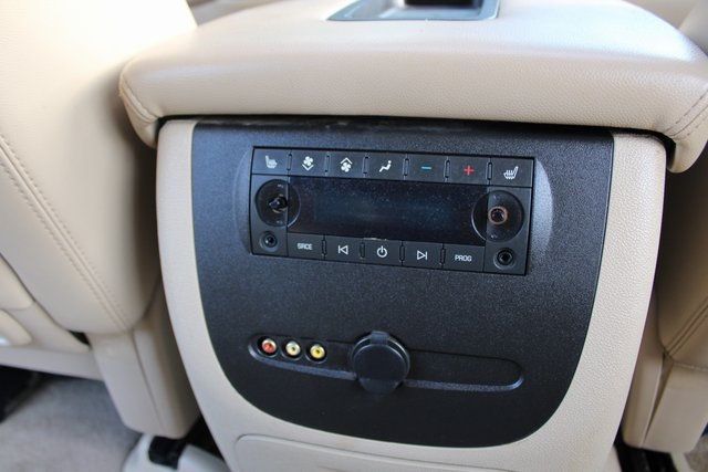 2011 Chevrolet Suburban 4WD 4dr 1500 LTZ - 22923648 - 23