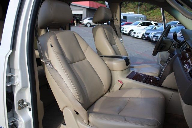 2011 Chevrolet Suburban 4WD 4dr 1500 LTZ - 22923648 - 25
