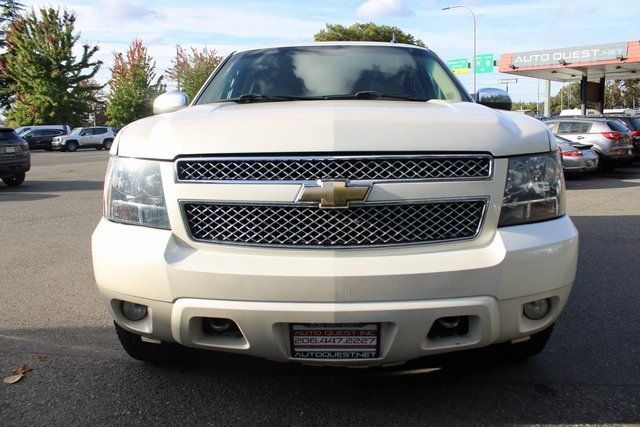 2011 Chevrolet Suburban 4WD 4dr 1500 LTZ - 22923648 - 7