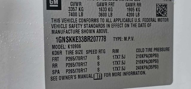 2011 Chevrolet Suburban 4WD 4dr 1500 LTZ - 22995209 - 11