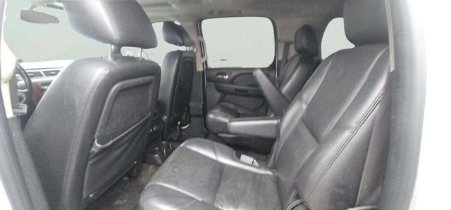 2011 Chevrolet Suburban 4WD 4dr 1500 LTZ - 22995209 - 7