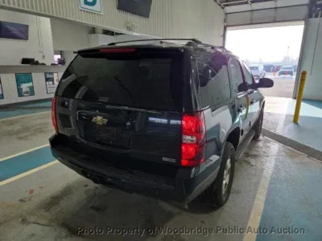 2011 Chevrolet Tahoe 4WD 4dr 1500 LS - 22996752 - 3