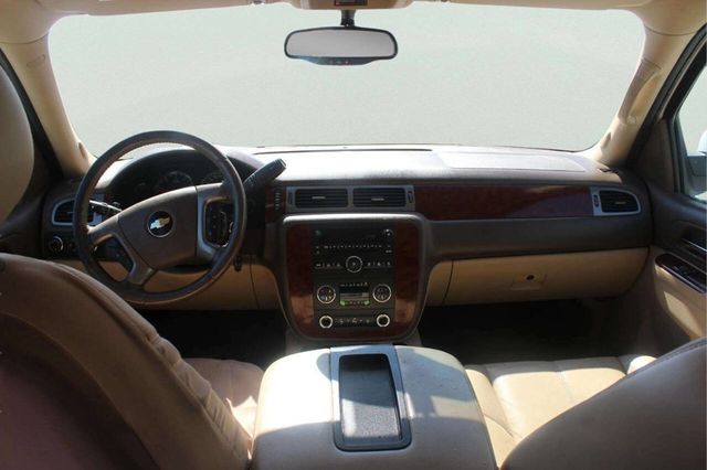 2011 Chevrolet Tahoe 4WD 4dr 1500 LT - 23000009 - 5