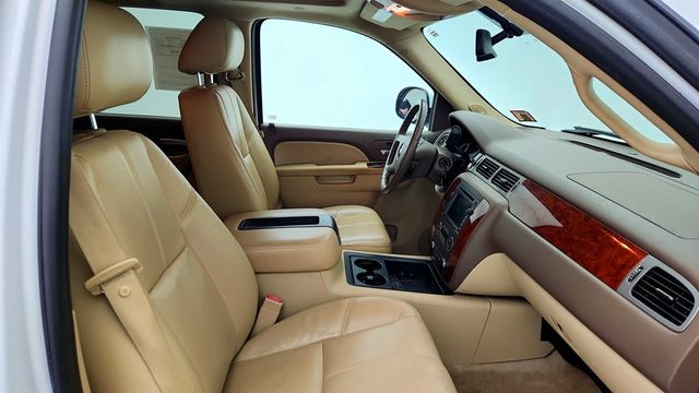 2011 Chevrolet Tahoe 4WD 4dr 1500 LT - 23004035 - 24