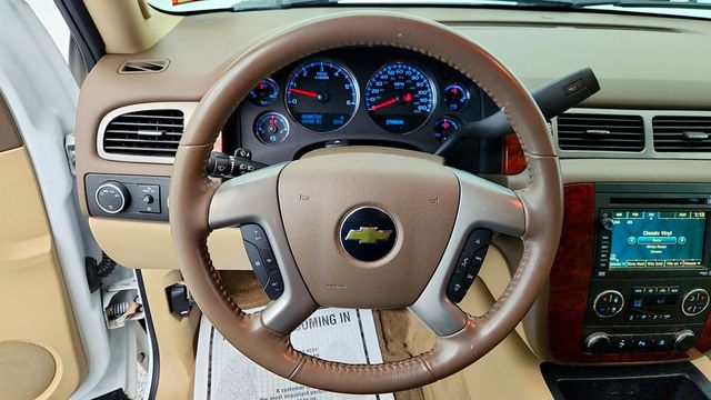 2011 Chevrolet Tahoe 4WD 4dr 1500 LT w/ Sun, Entertainment and Destinations Package - 23004035 - 11