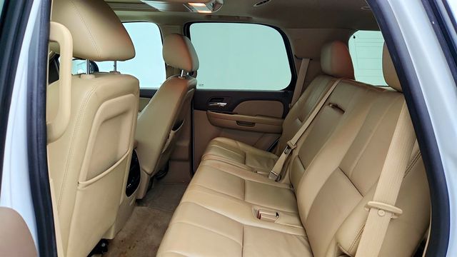 2011 Chevrolet Tahoe 4WD 4dr 1500 LT w/ Sun, Entertainment and Destinations Package - 23004035 - 19
