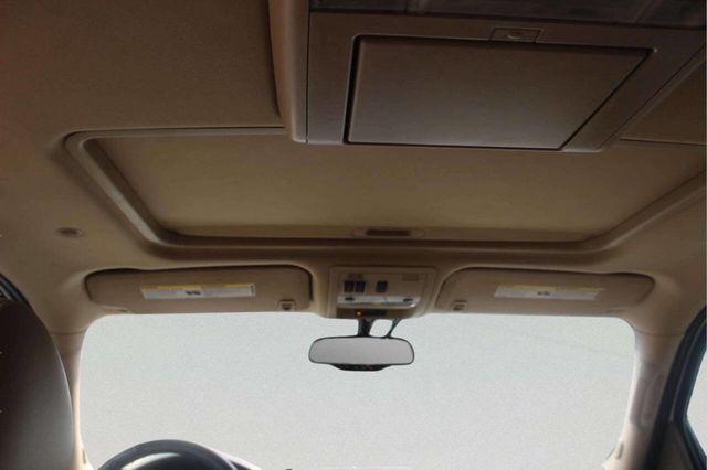 2011 Chevrolet Tahoe 4WD 4dr 1500 LTZ - 23012849 - 5