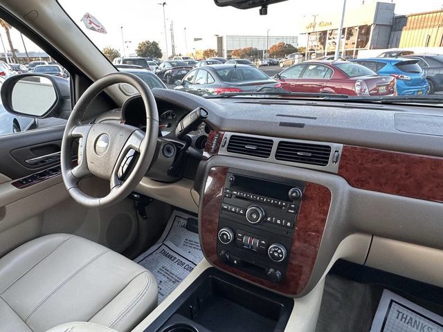2011 Chevrolet Tahoe LS 4x4 4dr SUV - 23055544 - 22