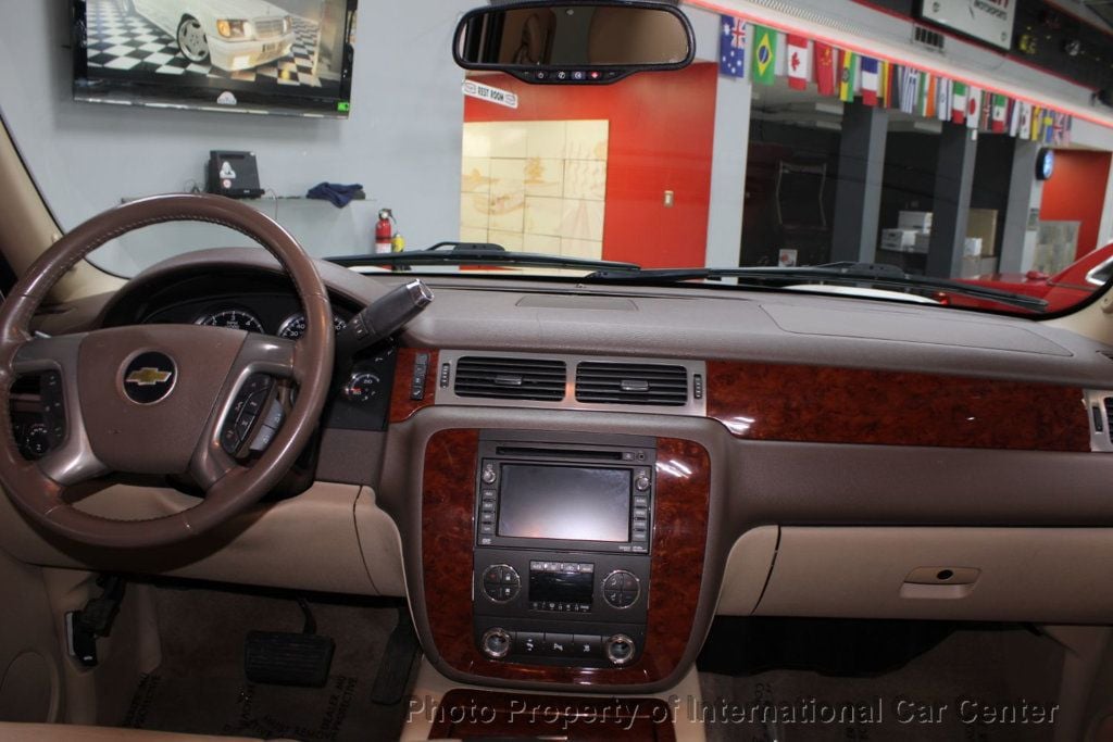 2011 Chevrolet Tahoe southern truck - Loaded!  - 22646994 - 36