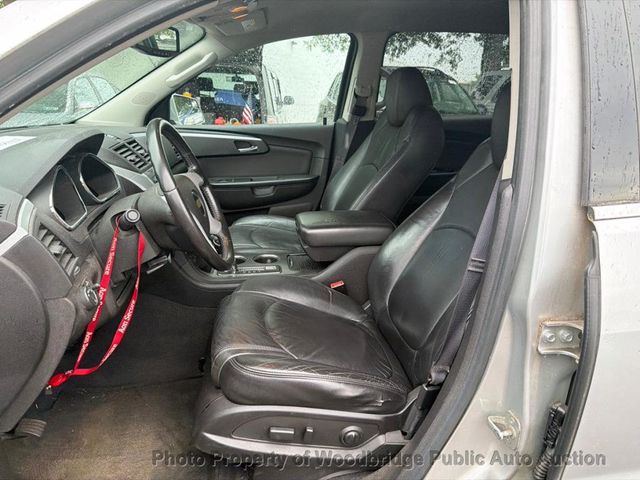 2011 Chevrolet Traverse AWD 4dr LT w/2LT - 23045436 - 8
