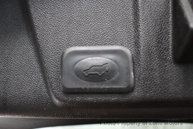 2011 Chevrolet Traverse AWD 4dr LTZ - 22529416 - 24