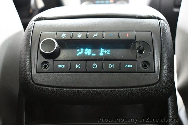 2011 Chevrolet Traverse AWD 4dr LTZ - 22529416 - 32