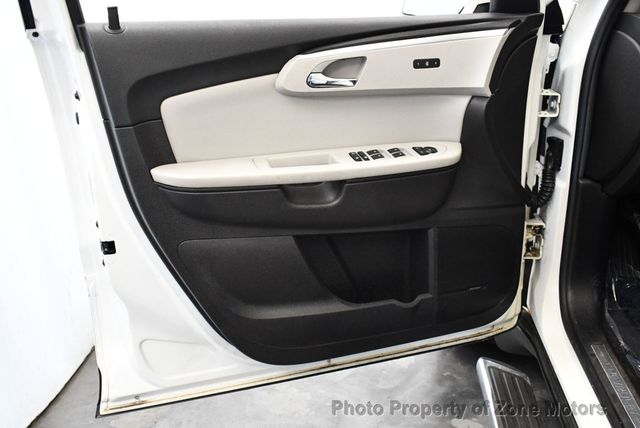 2011 Chevrolet Traverse AWD 4dr LTZ - 22529416 - 35