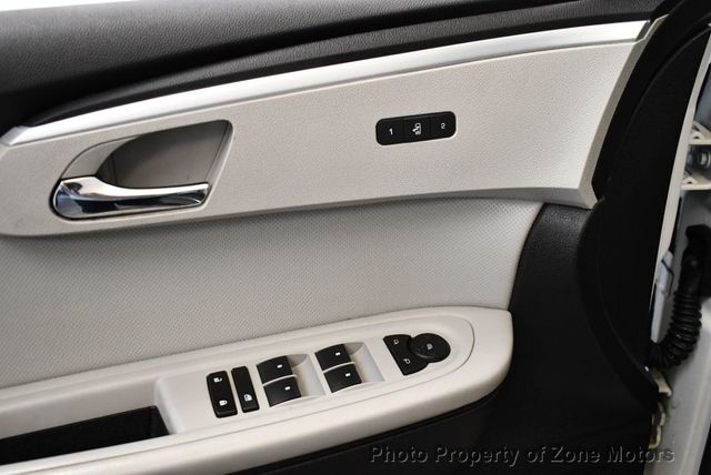 2011 Chevrolet Traverse AWD 4dr LTZ - 22529416 - 36