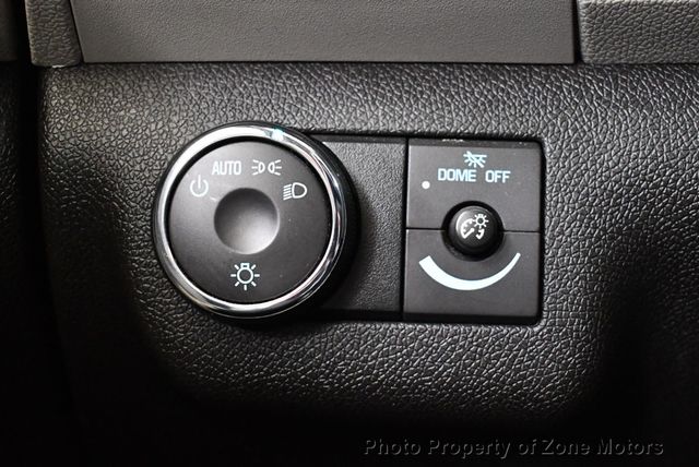 2011 Chevrolet Traverse AWD 4dr LTZ - 22529416 - 37