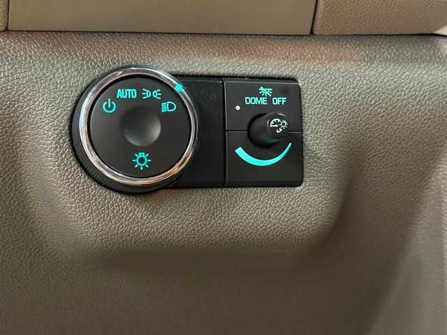 2011 Chevrolet Traverse FWD 4dr LS - 22981215 - 36