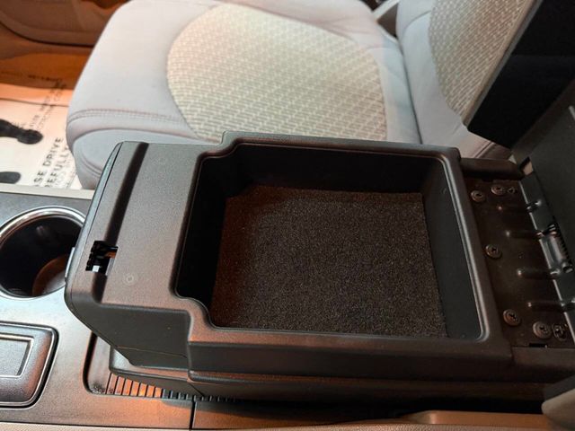 2011 Chevrolet Traverse FWD 4dr LS - 22981215 - 43